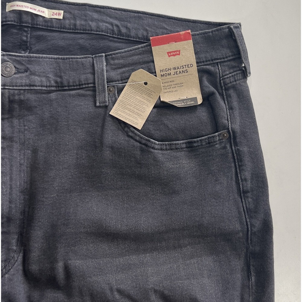 Levi's High Waisted Tapered Mom Black Jeans Say No Go Women's Size 16W NEW - Picture 4 of 7